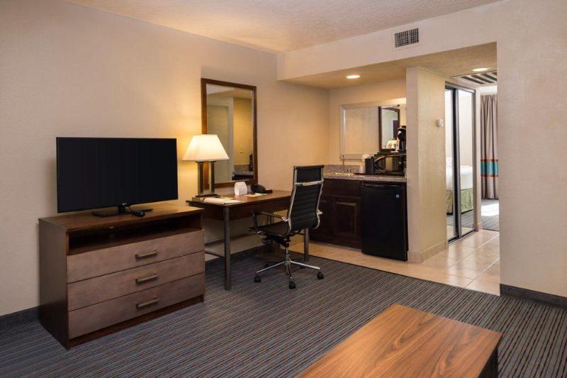 Holiday Inn Hotel & Suites Oklahoma City North By Ihg Exterior foto